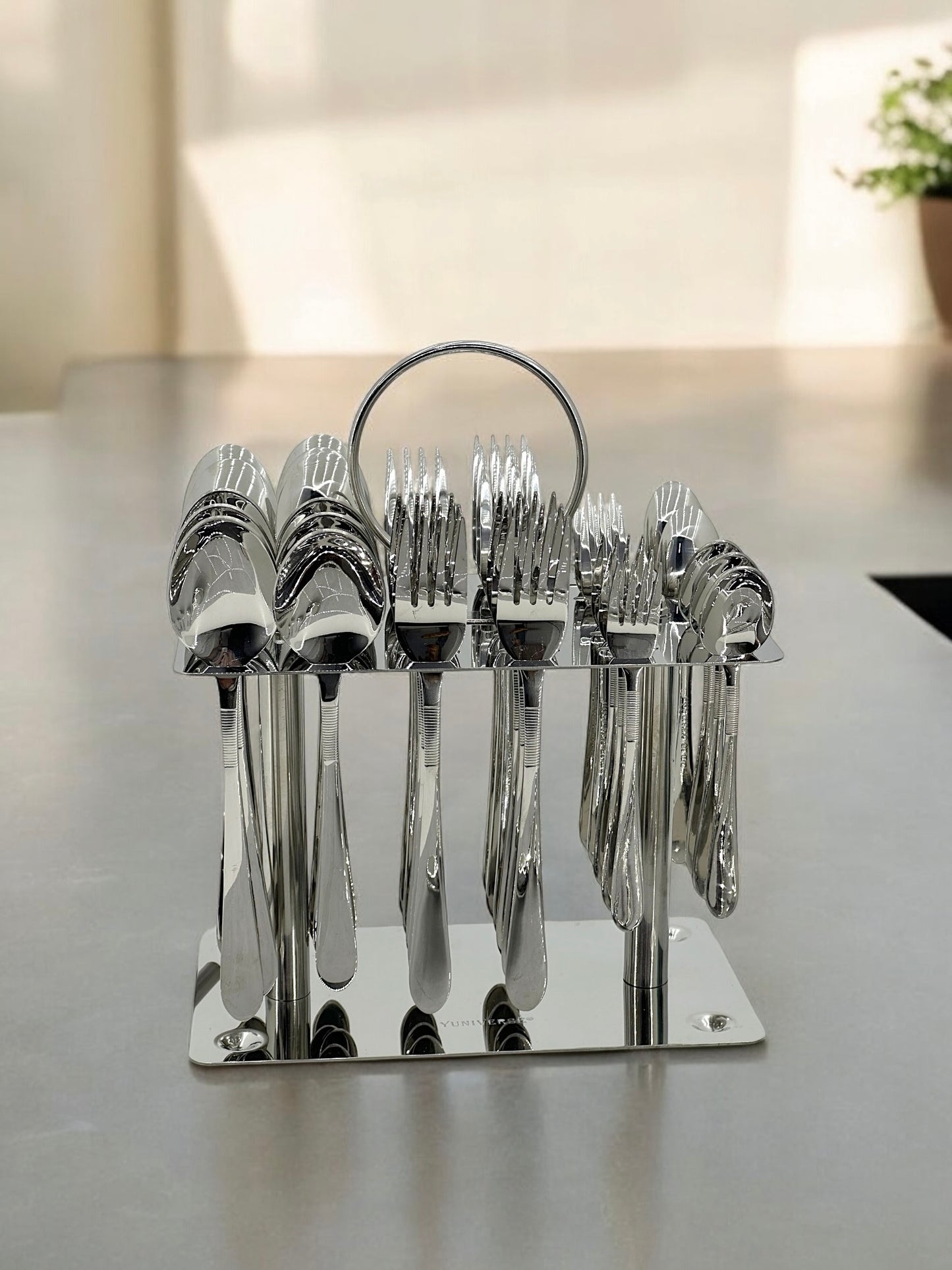 26-Piece Stainless Steel Cutlery Set with Elegant Stand