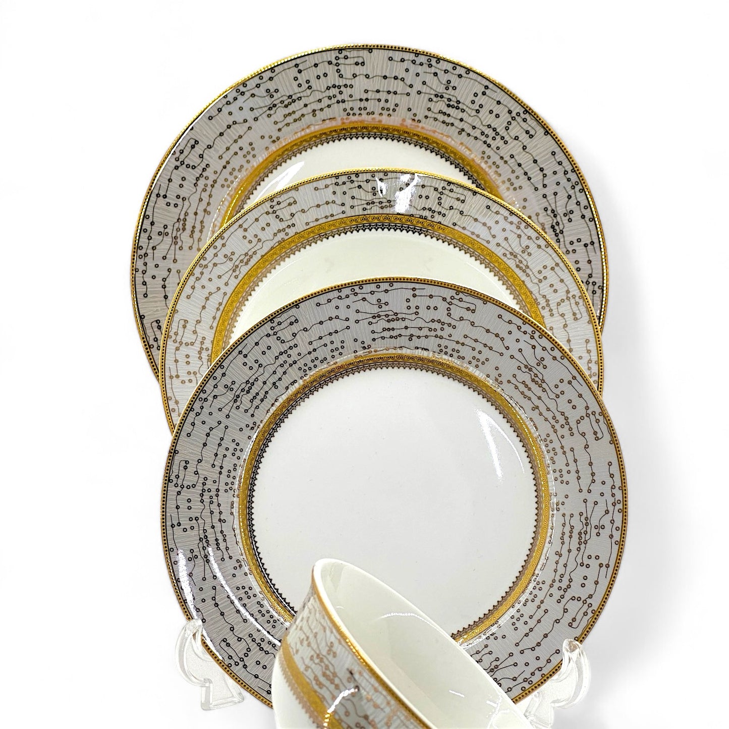 Opulent Porcelain Dinnerware Set