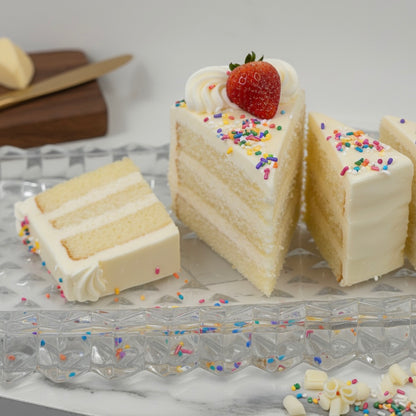 Mawaeen Luxury Glass Cake Plate – Clear