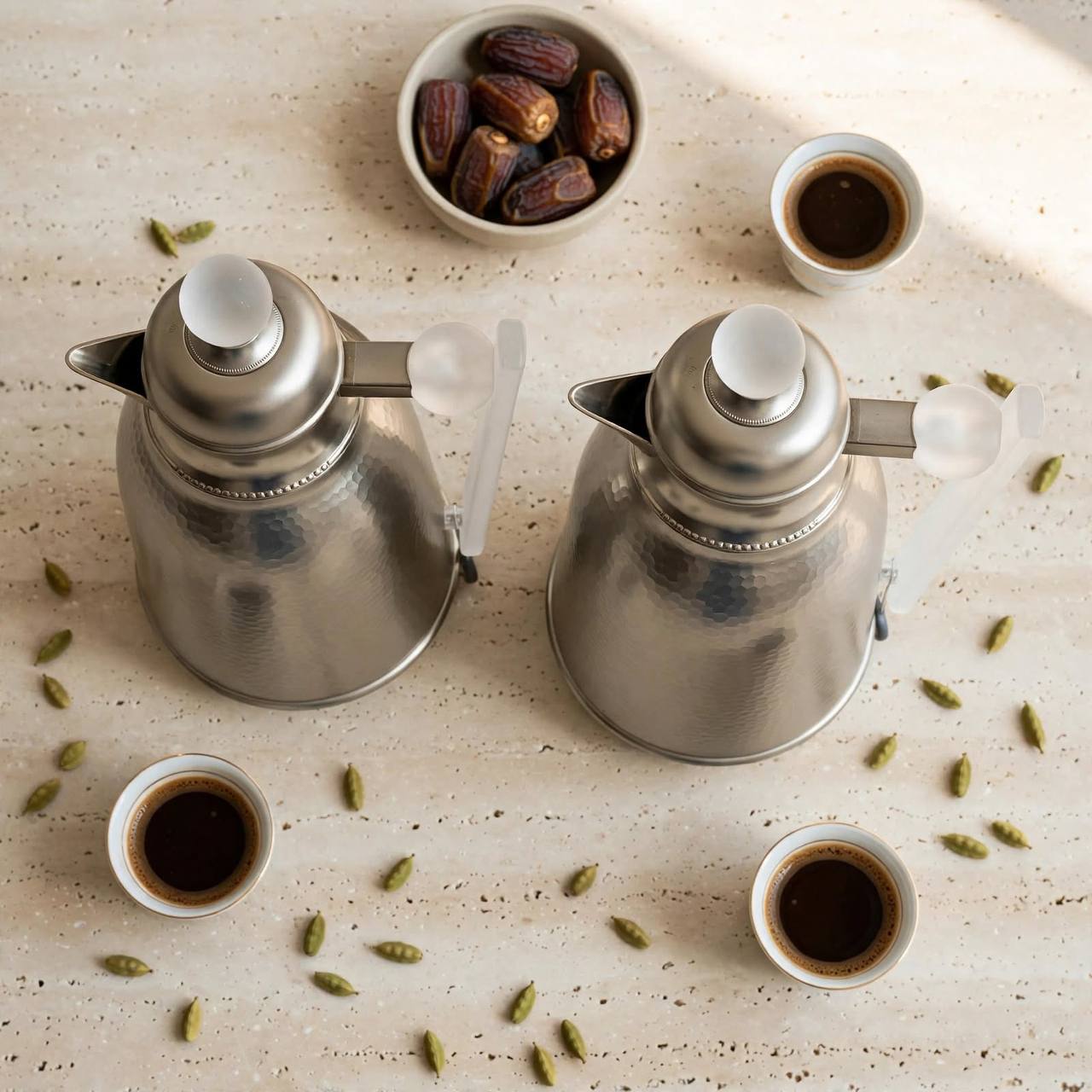 Hammered Matte Silver Vacuum Flask Set with Clear Handles – 1L & 0.75L