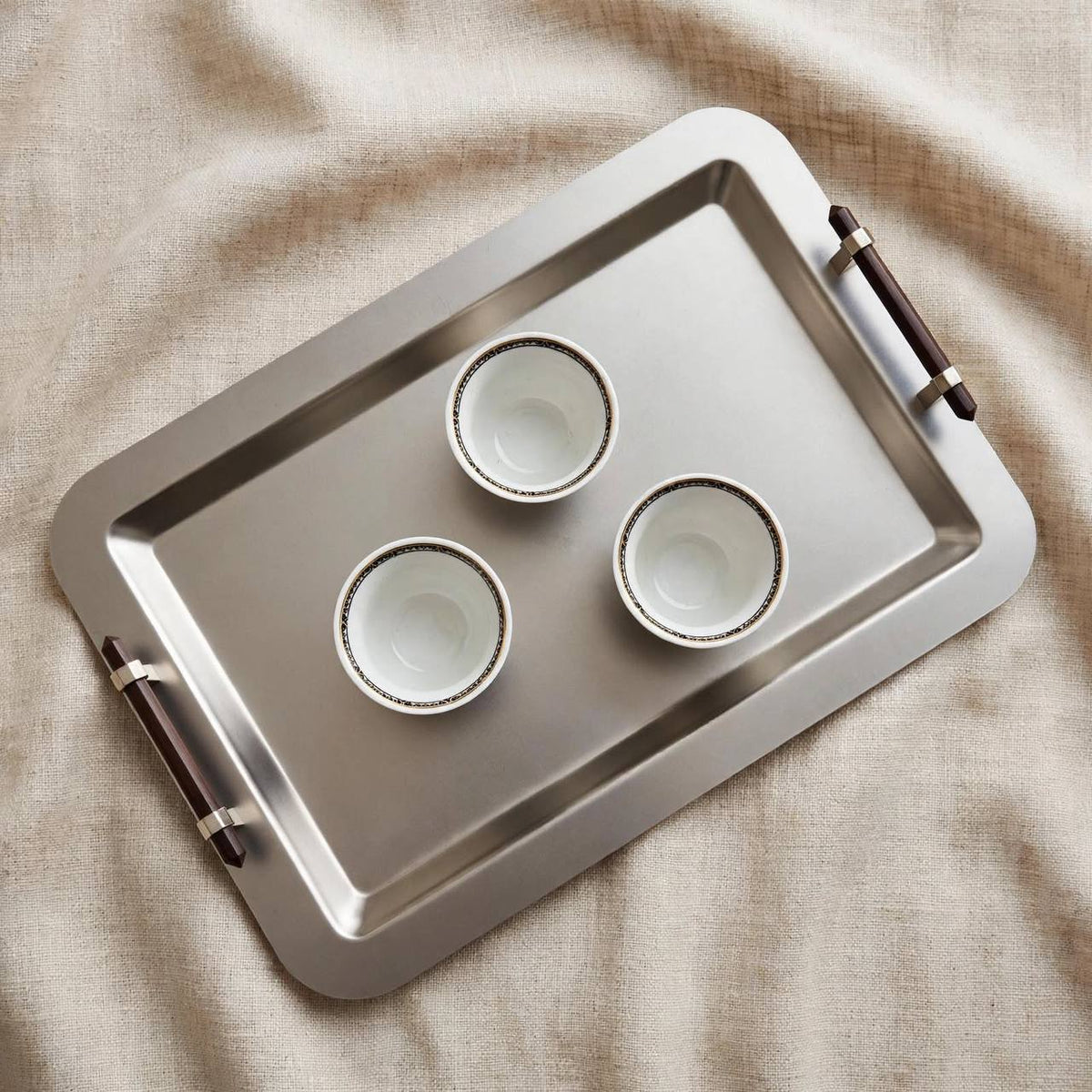 Modern Matte Brushed Silver Stainless Steel Serving Platter with Wooden Bar Handles – 50 × 35 cm
