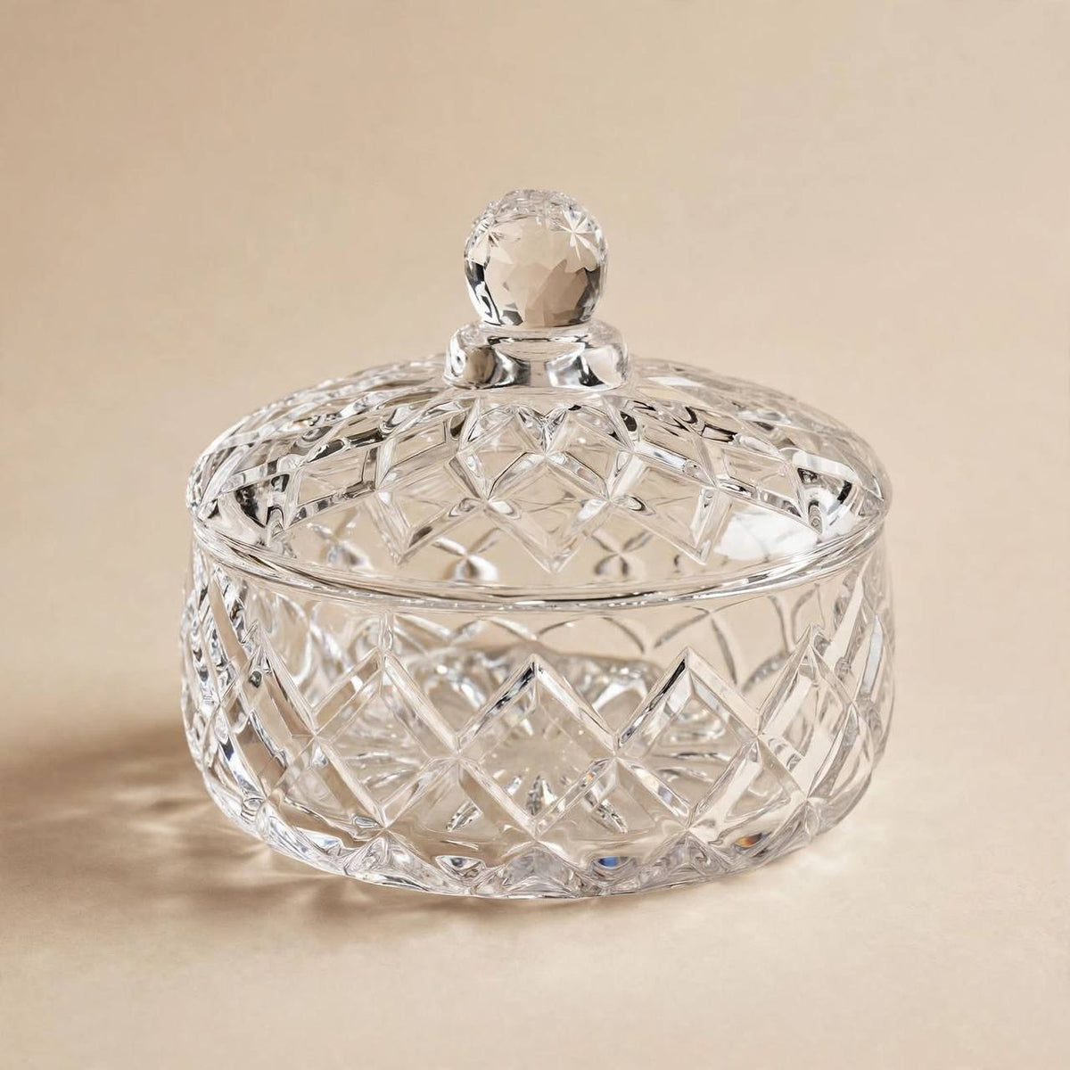 Diamond Cut Crystal Glass Sugar & Treat Bowl with Lid – 10x11cm
