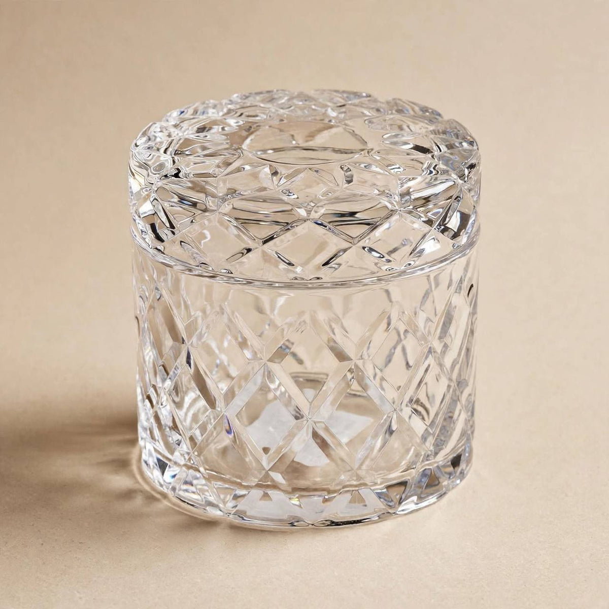 Flat Lid Diamond Cut Glass Candy Jar – 11x10cm