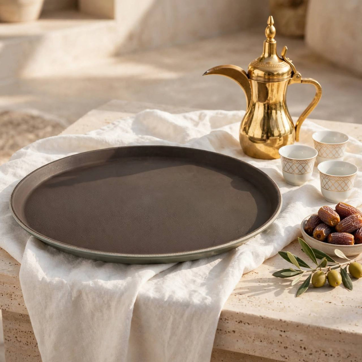 Round Non-Slip PP Serving Tray Brown – 40x40 cm
