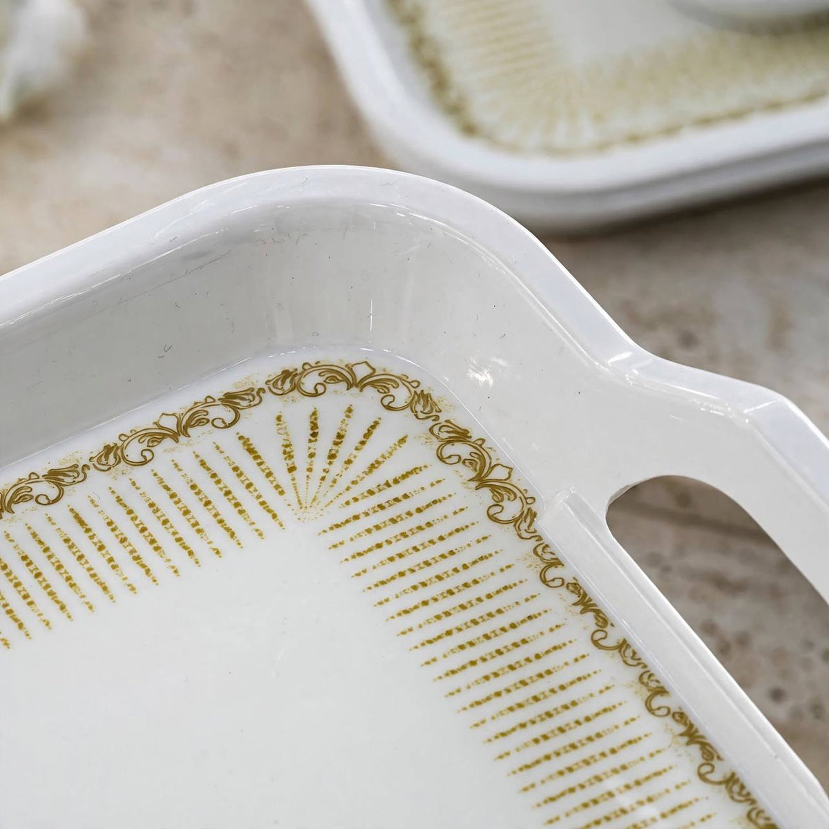 White & Gold Rectangular Serving Tray with Handles – 45x33 cm - M