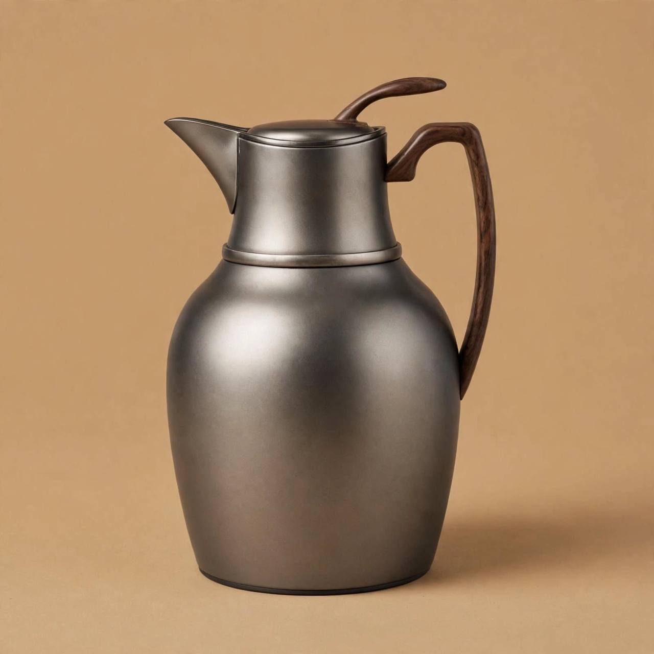 NGT Matt Chrome Thermal Dallah with Wood-Look Handle – 1 Liter