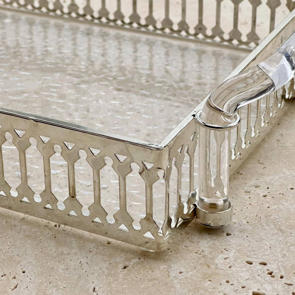 Modern Water-Ripple Acrylic Serving Tray with Silver Pierced Gallery & Clear Acrylic Handles – 44 × 25 cm - Mawaeen